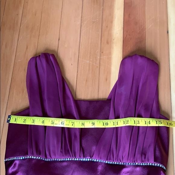 Merlot Evening Gown / Bridesmaid’s Dress - Picture 6 of 9